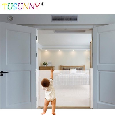 high quality baby safety door gate yard pets security gate